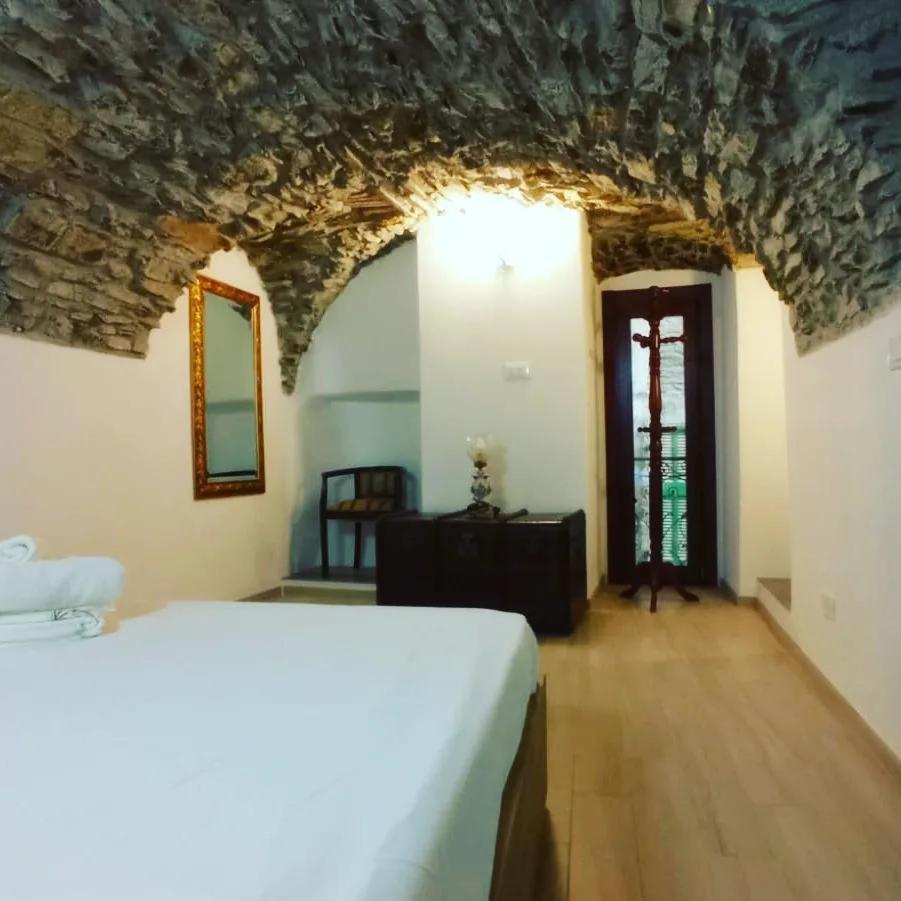 Appartamento Incantevole La Grotta Априкале Екстериор снимка